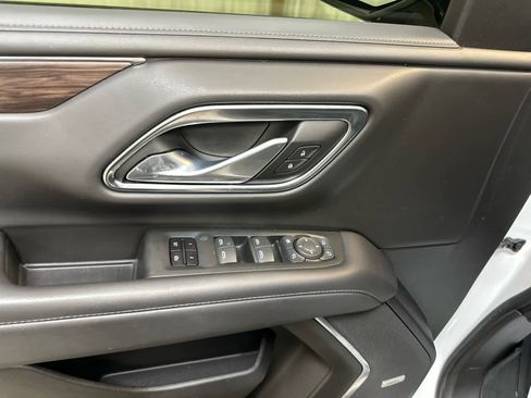 Used 2022 Chevrolet Tahoe Z71 w/ Luxury Package image 26