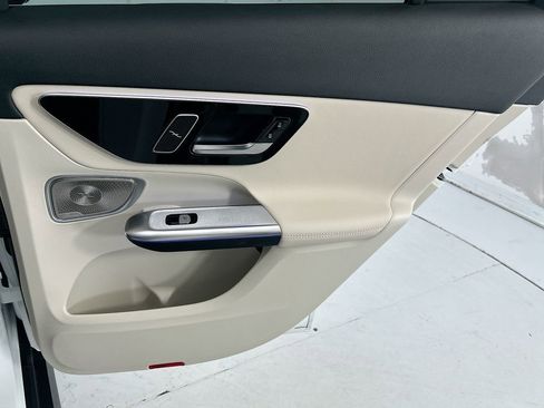 Certified 2026 Mercedes-Benz GLC 300 4MATIC image 26