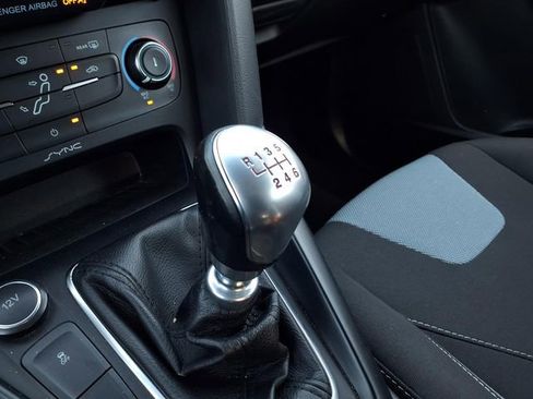 Used 2016 Ford Focus ST FWD image 16