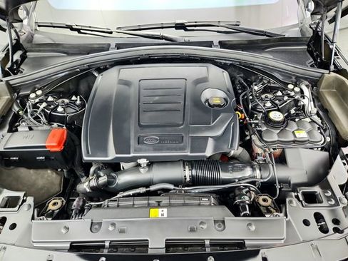 Used 2021 Land Rover Range Rover Velar R-Dynamic S image 30