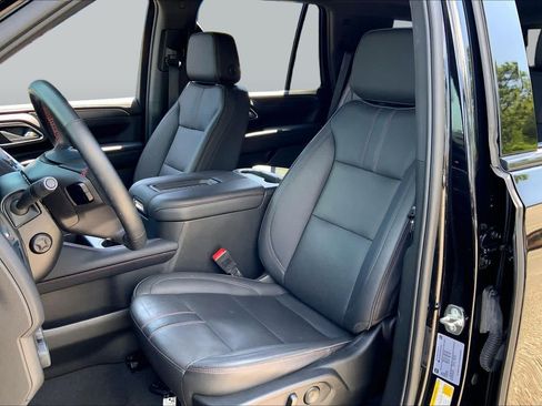 Used 2024 Chevrolet Tahoe RST w/ Luxury Package AWD/4WD image 8