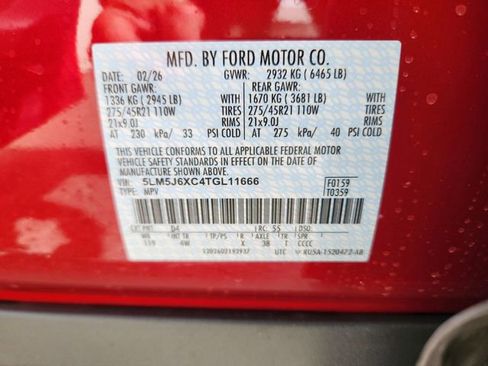 New 2026 Lincoln Aviator AWD w/ Jet Appearance Package image 24