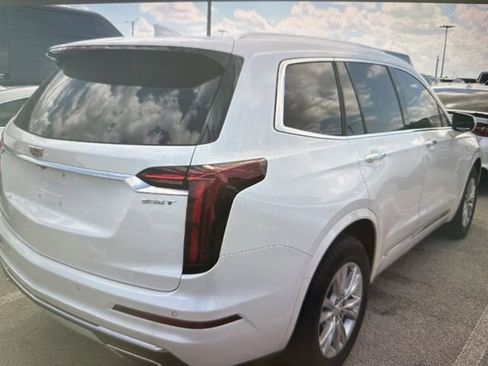 Used 2022 Cadillac XT6 Luxury image 6