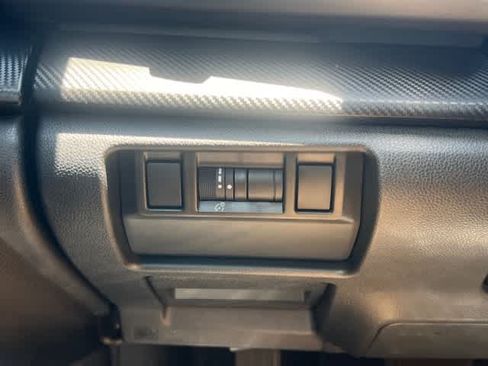 Used 2025 Subaru Crosstrek 2.5i Premium AWD/4WD image 28