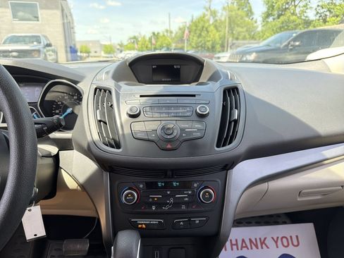 Used 2018 Ford Escape SE w/ Ford Safe & Smart Package FWD image 31