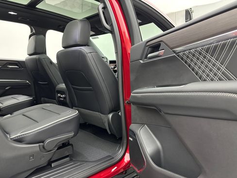 New 2026 GMC Acadia Denali w/ Super Cruise Package FWD image 40
