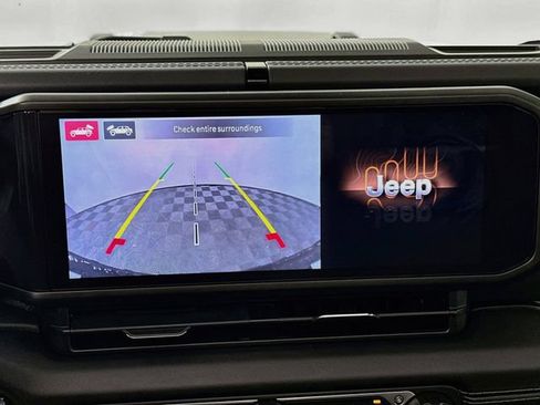 Used 2024 Jeep Wrangler Unlimited Rubicon 4xe w/ Technology Group AWD/4WD image 14