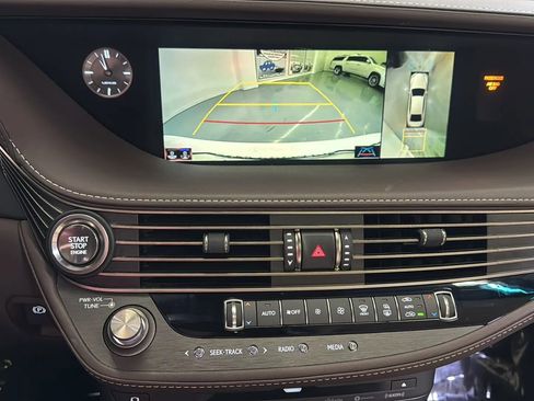 Used 2019 Lexus LS 500 F Sport image 16