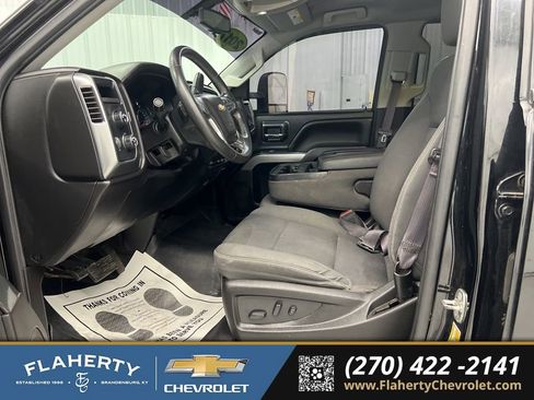 Used 2017 Chevrolet Silverado 1500 LT w/ All Star Edition image 9