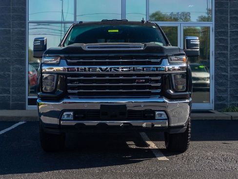Used 2020 Chevrolet Silverado 2500 LTZ w/ LTZ Premium Package image 9