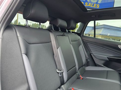 Used 2023 Volkswagen ID.4 Pro S AWD/4WD image 13