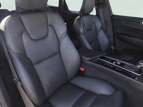 Used 2020 Volvo XC60 T5 Inscription w/ Protection Package Premier image 32