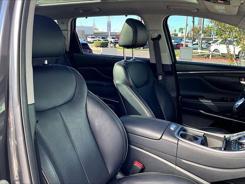 Used 2023 Hyundai Santa Fe Limited image 7