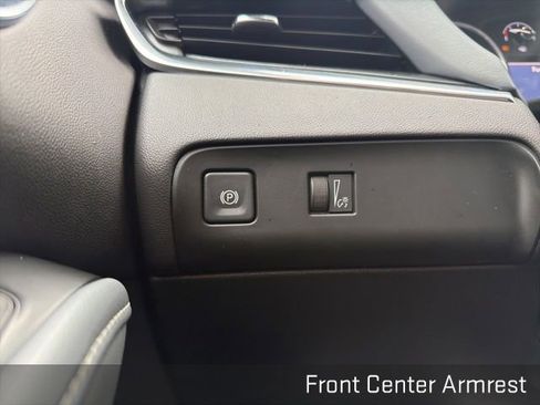 Used 2023 Buick Enclave Essence w/ Sport Touring Edition image 41