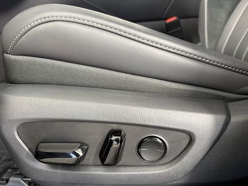 Certified 2025 Lexus RX 500h F Sport image 24