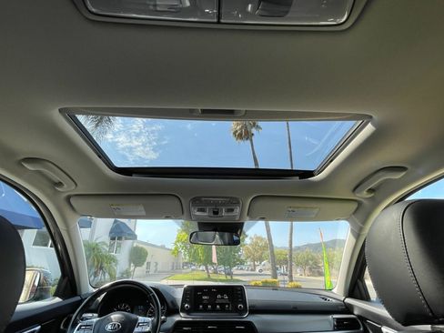 Used 2021 Kia Telluride S FWD image 13