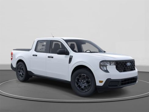 New 2025 Ford Maverick XLT w/ Equipment Group 302A image 7