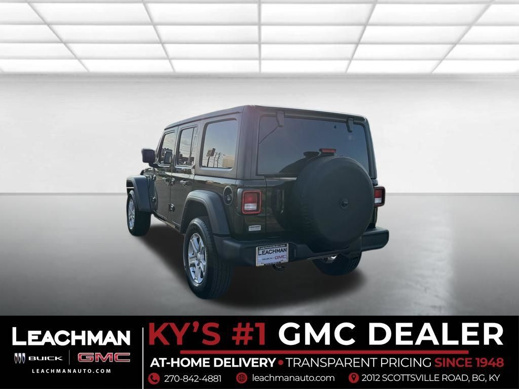 Used 2022 Jeep Wrangler Unlimited Sport AWD/4WD image 5