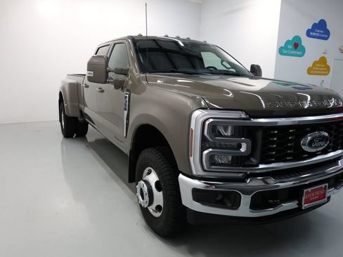 Used 2026 Ford F350 Lariat w/ FX4 Off-Road Package AWD/4WD image 54