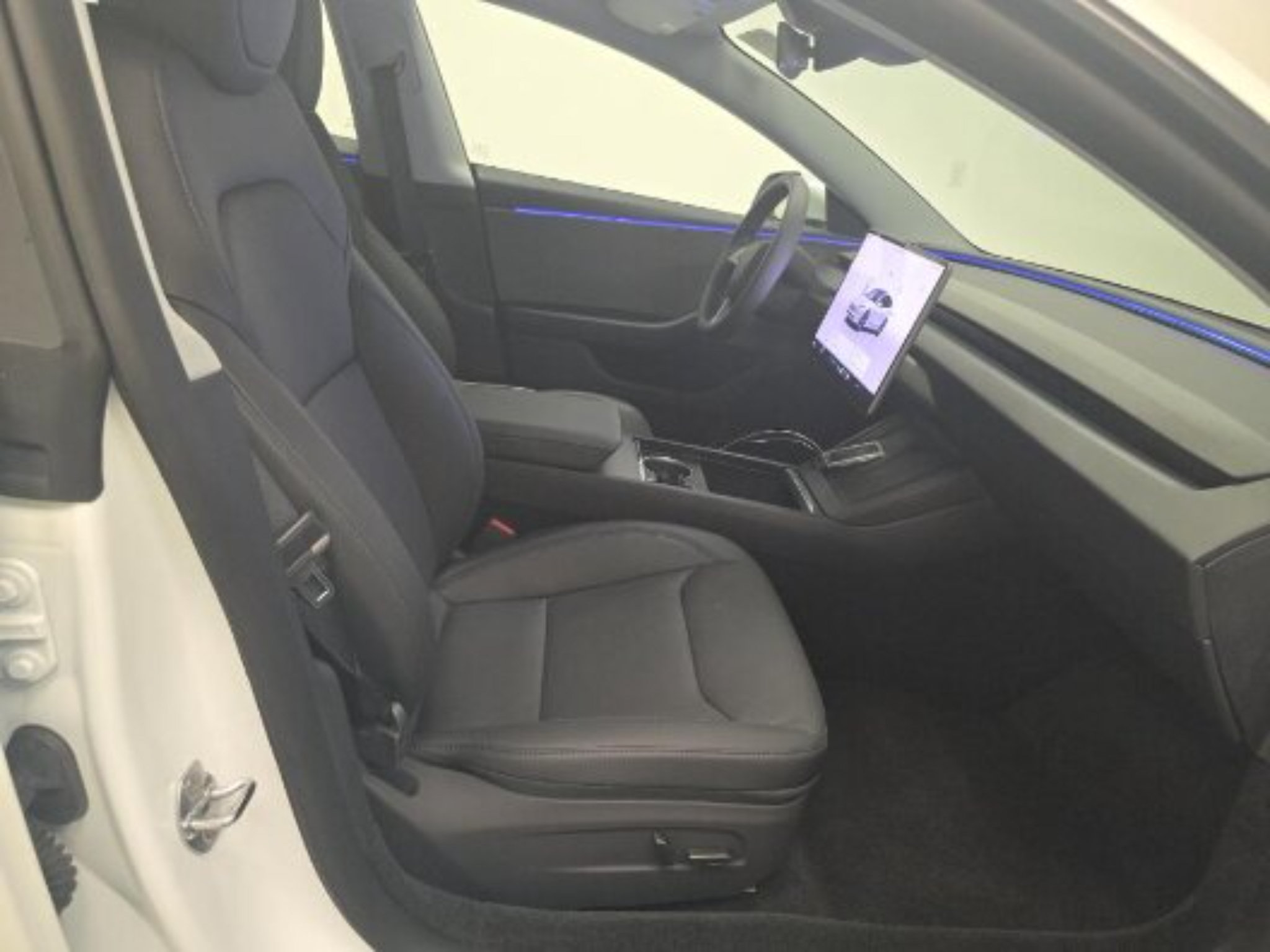 Used 2026 Tesla Model 3 RWD image 3