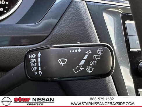 Used 2021 Volkswagen Tiguan S image 28