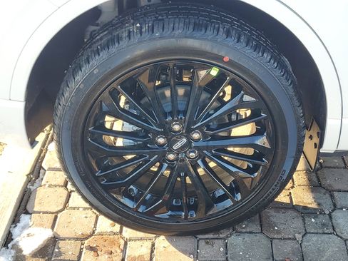 New 2026 Lincoln Corsair Reserve w/ Jet Appearance Package image 5