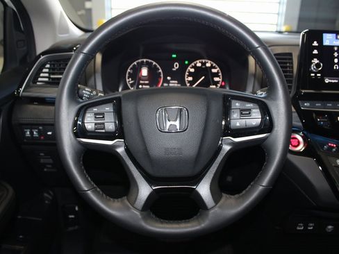 Used 2025 Honda Odyssey Elite image 24