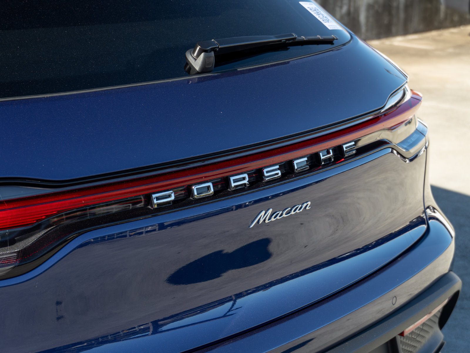 Certified 2026 Porsche Macan AWD/4WD image 19