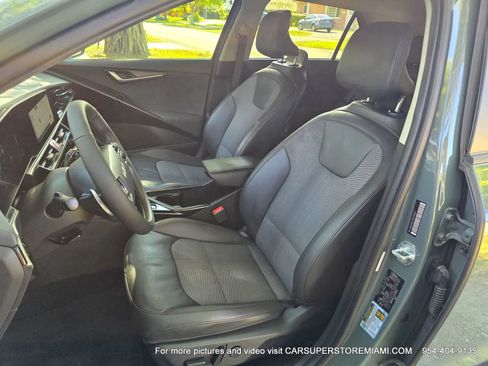 Used 2023 Kia Niro Wind FWD image 26