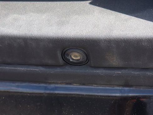 Used 2018 GMC Sierra 1500 SLT image 48