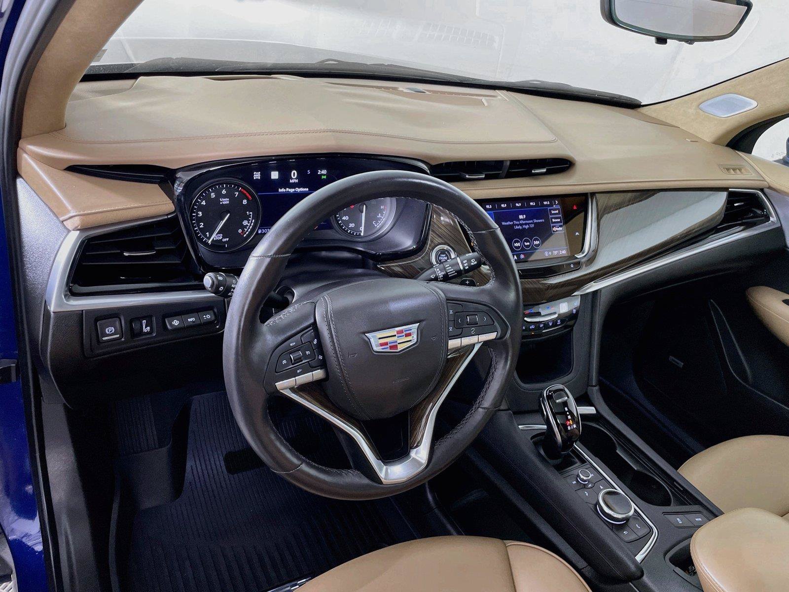 Used 2023 Cadillac XT6 Premium Luxury w/ Platinum Package AWD/4WD image 12