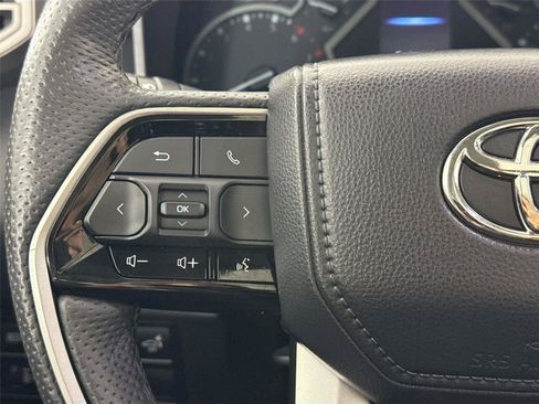 Used 2023 Toyota Tundra Limited w/ Power Package AWD/4WD image 18