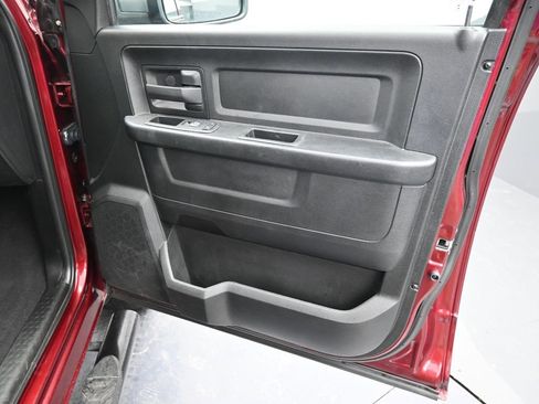 Used 2018 RAM 1500 Express w/ Express Value Package image 20