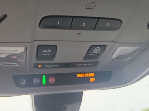 Used 2019 Chevrolet Equinox Premier AWD/4WD image 20