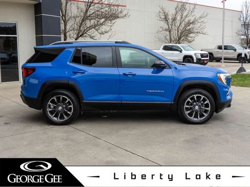 New 2026 GMC Terrain Elevation w/ Elevation Premium Package image 8