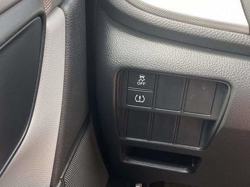 Used 2018 Honda CR-V LX image 28