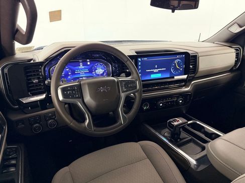 Used 2023 Chevrolet Silverado 1500 RST w/ Z71 Off-Road Package image 16