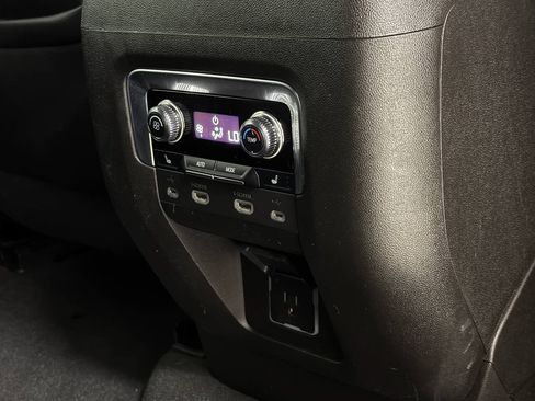 Used 2021 GMC Yukon XL Denali w/ Denali Ultimate Package RWD image 37