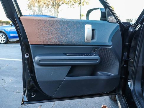 Used 2025 MINI Cooper Countryman S w/ Comfort Package Max image 21