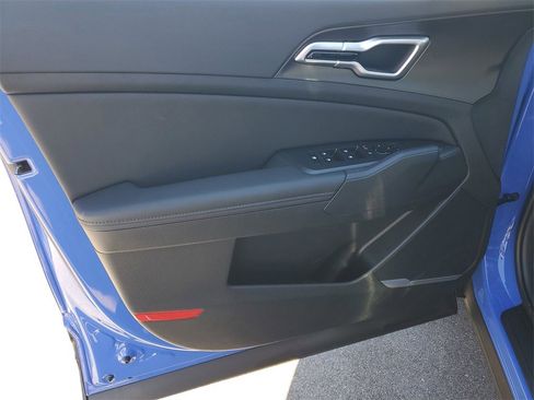 New 2026 Kia Sportage EX image 8