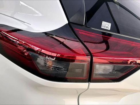 Certified 2022 Nissan Rogue SV w/ SV Premium Package image 27