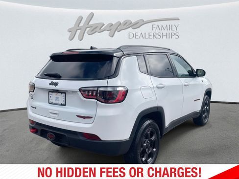 Used 2023 Jeep Compass Trailhawk w/ Trailer Tow Group AWD/4WD image 2