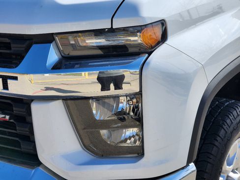 Used 2021 Chevrolet Silverado 3500 LT image 5
