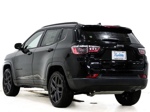 New 2026 Jeep Compass Latitude image 8