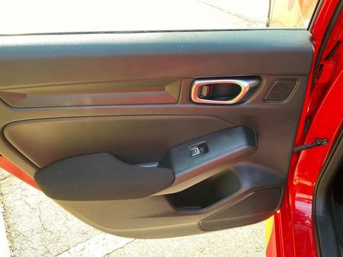Used 2022 Honda Civic Sport image 9