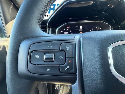 Used 2024 GMC Sierra 1500 Elevation image 17