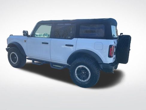 Used 2022 Ford Bronco Badlands image 10