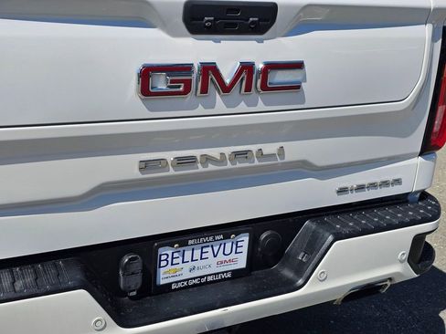 Used 2019 GMC Sierra 1500 Denali w/ Denali Ultimate Package AWD/4WD image 15