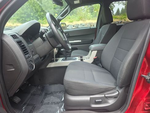 Used 2012 Ford Escape XLT AWD/4WD image 16