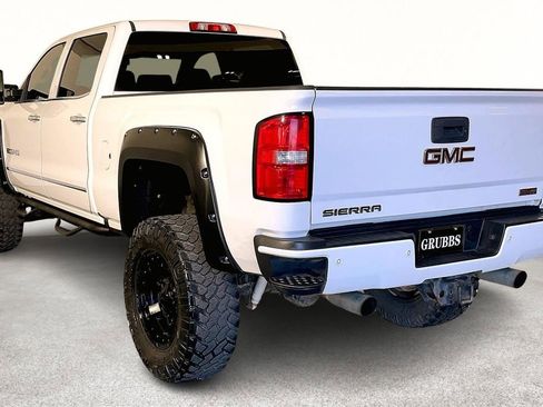 Used 2017 GMC Sierra 2500 SLT image 17